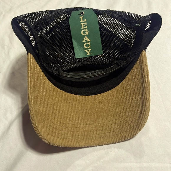 Canmore Trucker Hat- New with Tags - Picture 2 of 5